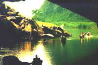 Phát hiện hang động đẹp nhất Yên Bái